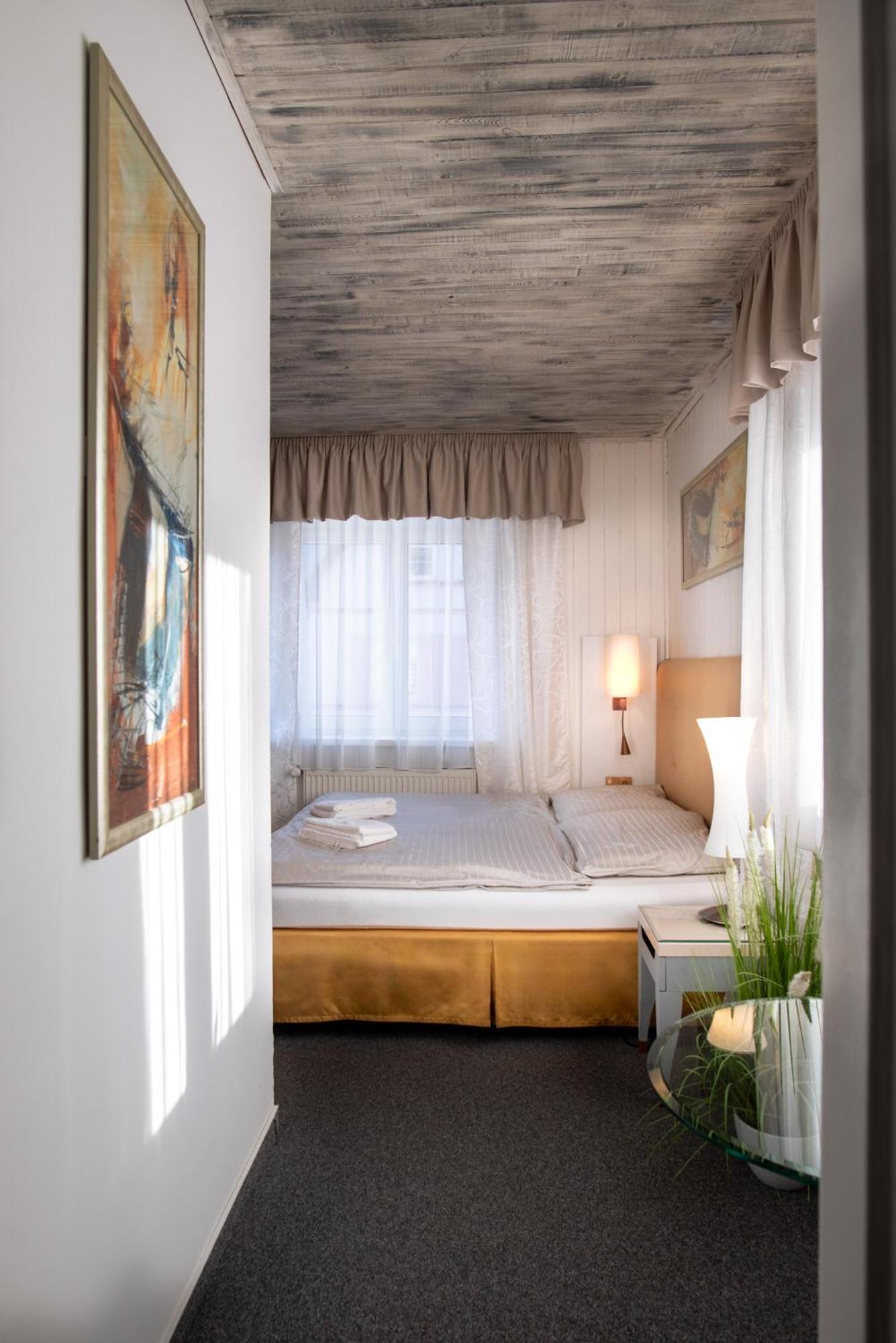 Hotel Schwarz Nové Hamry Esterno foto
