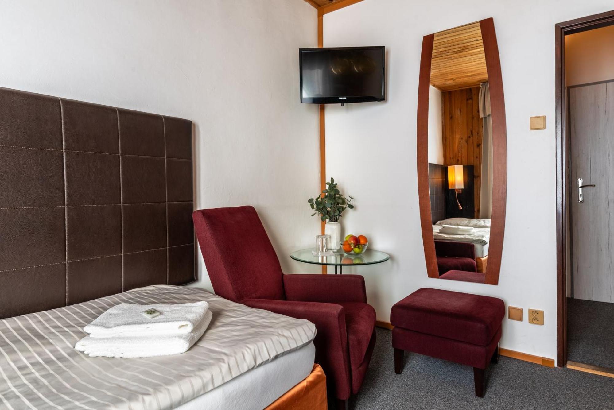 Hotel Schwarz Nové Hamry Esterno foto